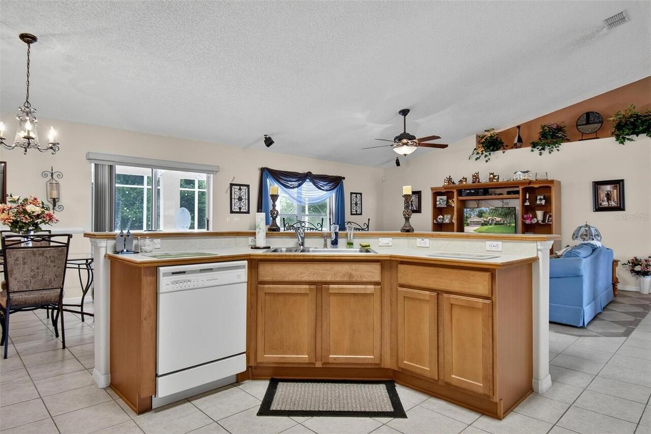 Listing Photo 15