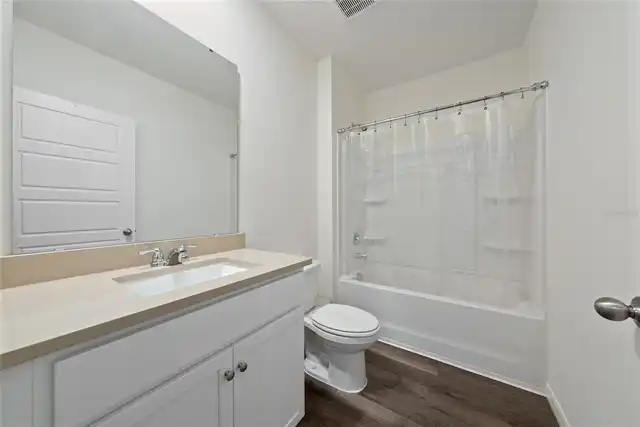 Listing Photo 25