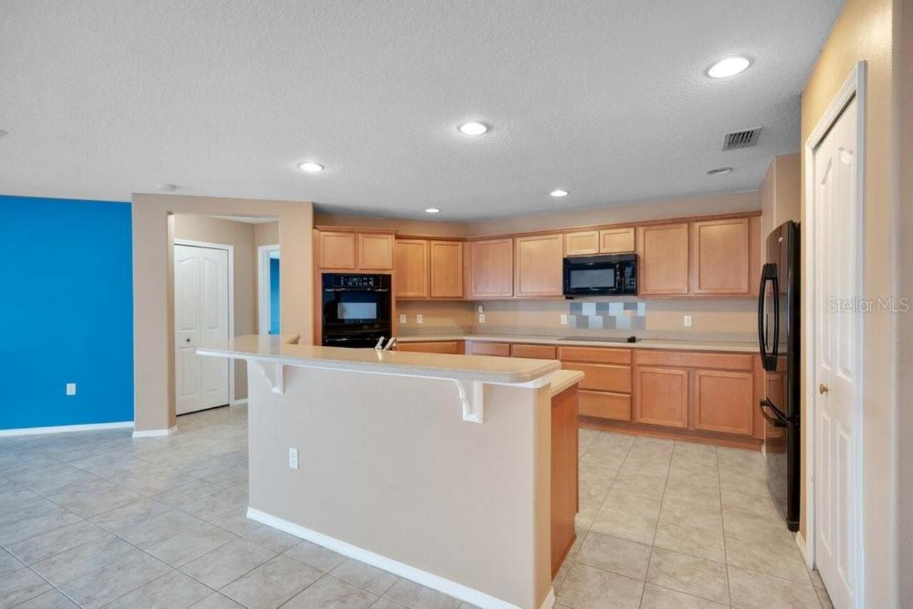 Listing Photo 8