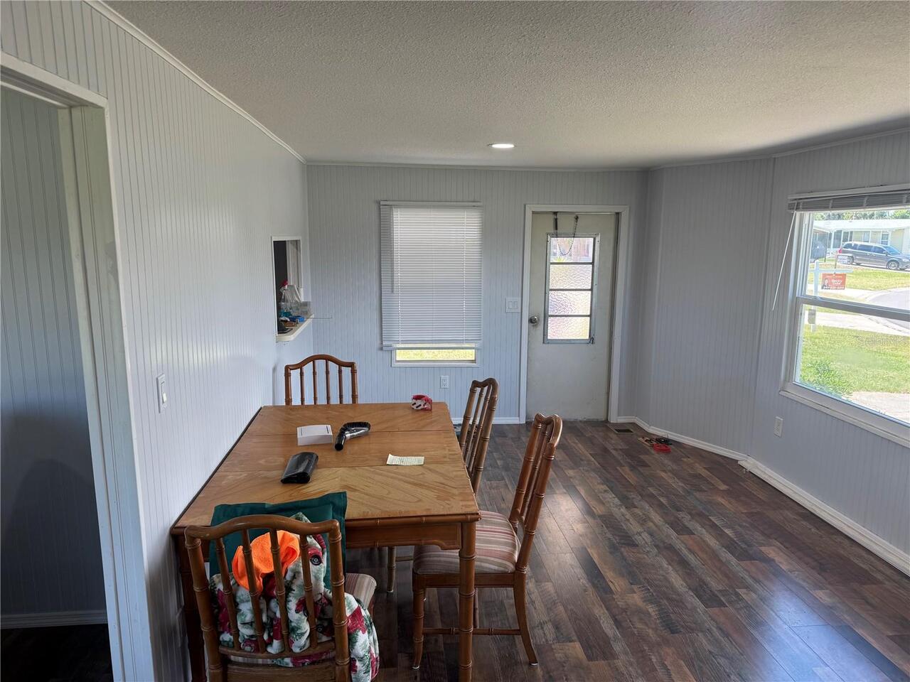 Listing Photo 11