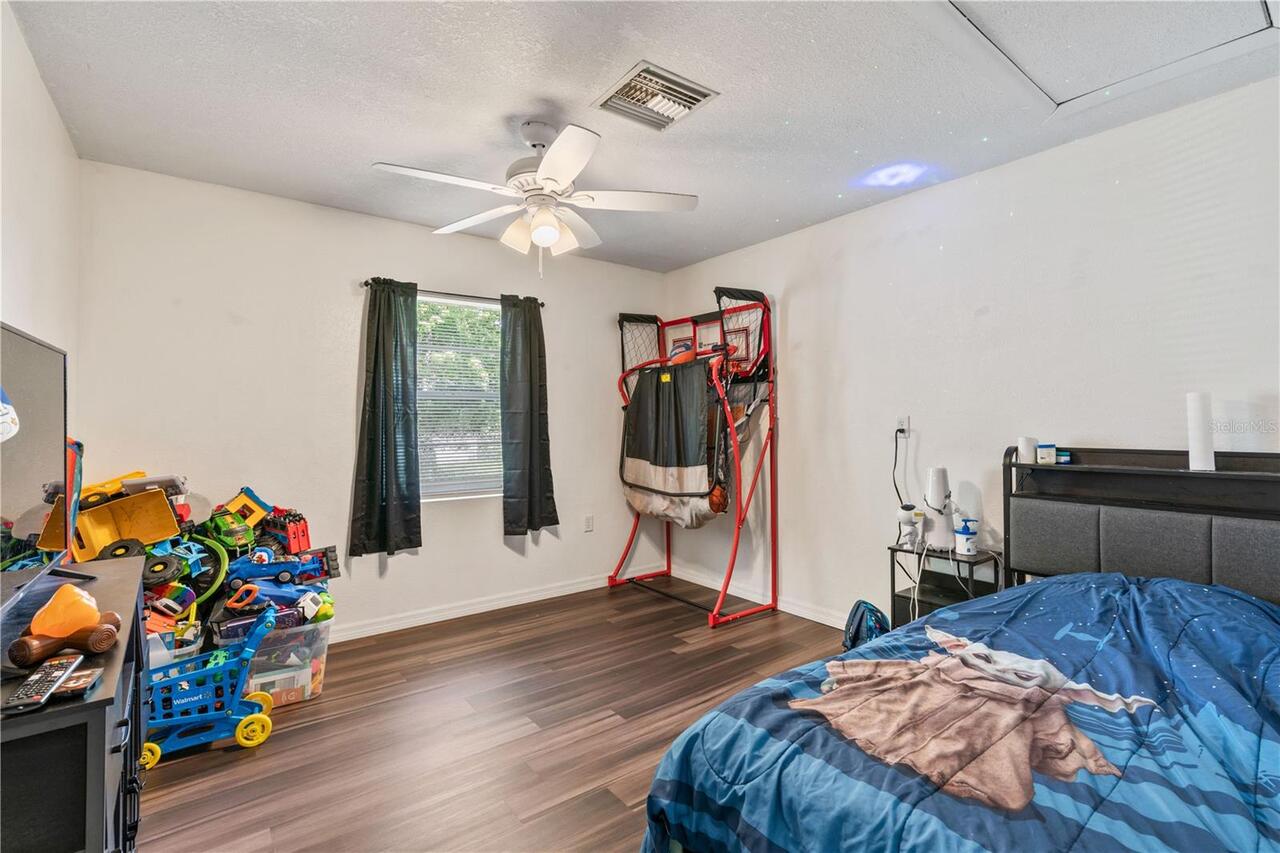 Listing Photo 28
