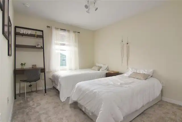 Listing Photo 15