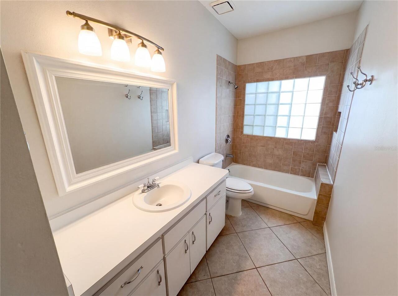 Listing Photo 23
