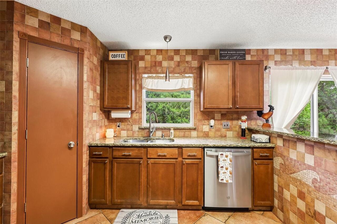 Listing Photo 15