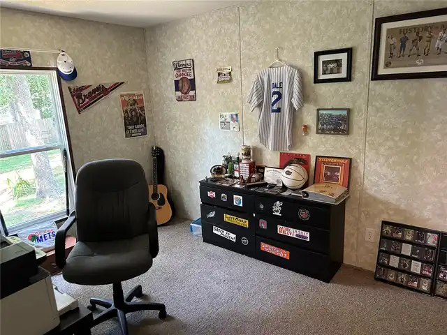 Listing Photo 8