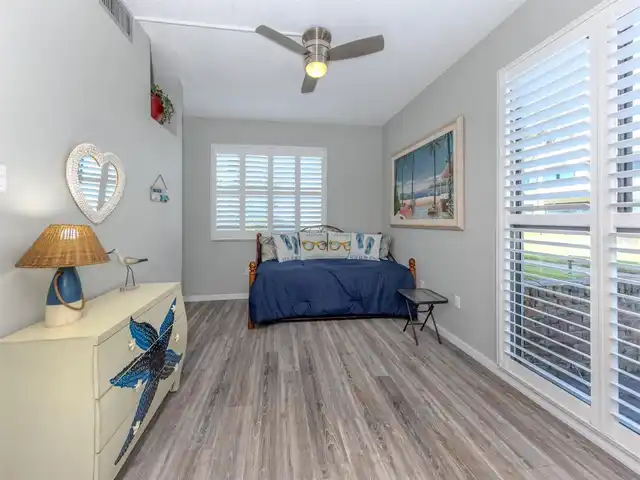 Listing Photo 22