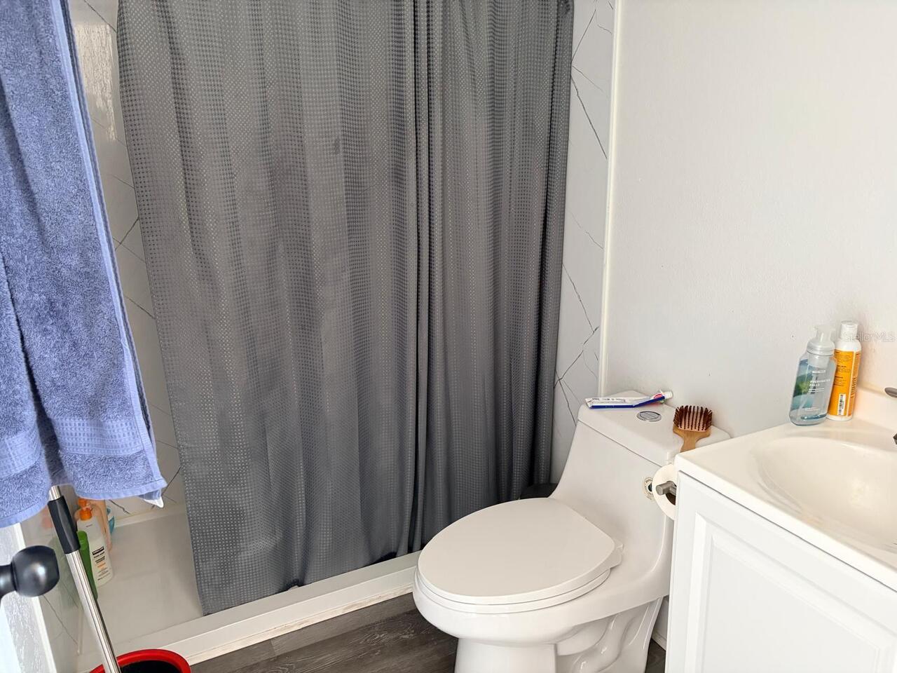 Listing Photo 16