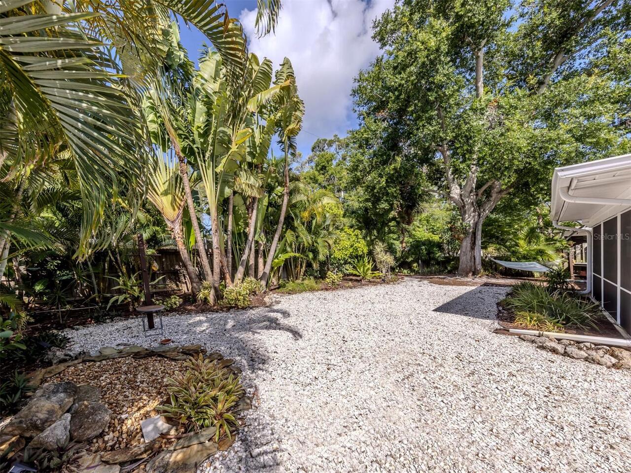 Listing Photo 28