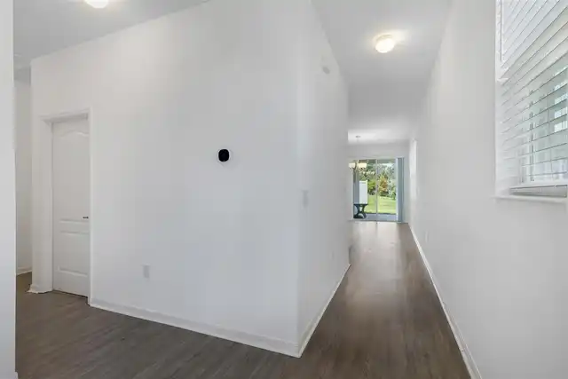 Listing Photo 7