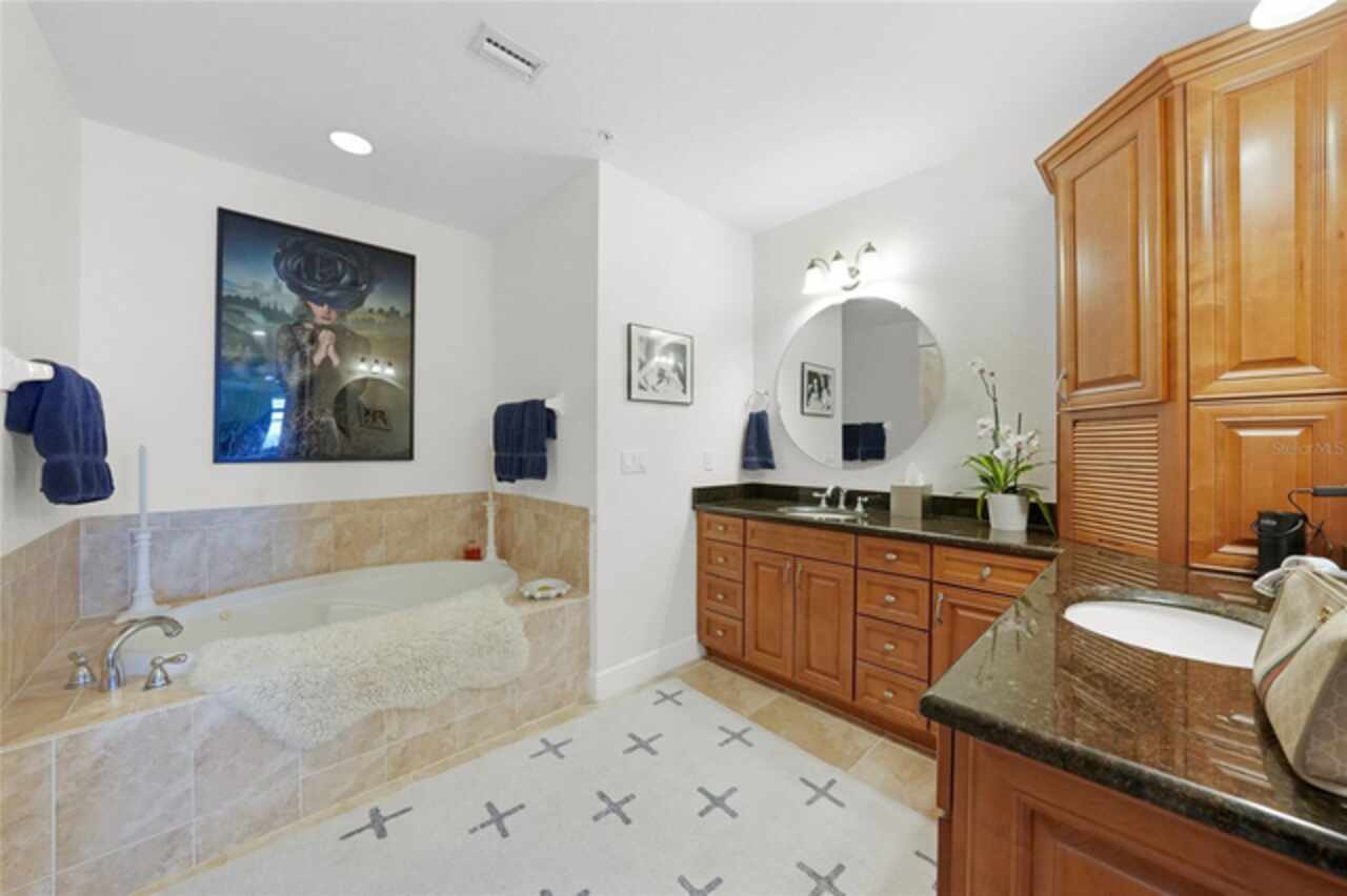 Listing Photo 14