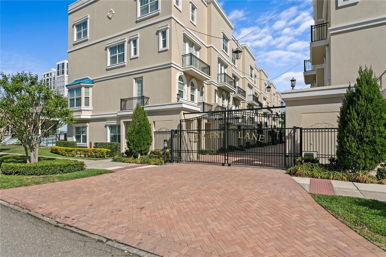 St Petersburg Real Estate