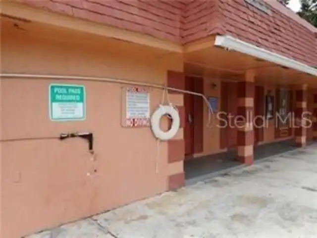 Listing Photo 12