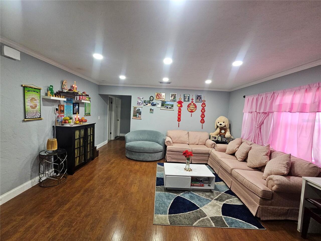 Listing Photo 6