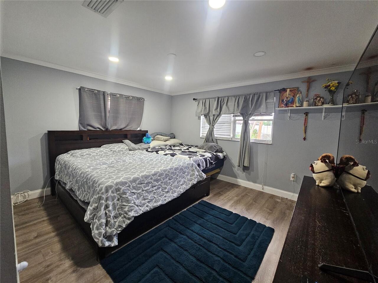 Listing Photo 10