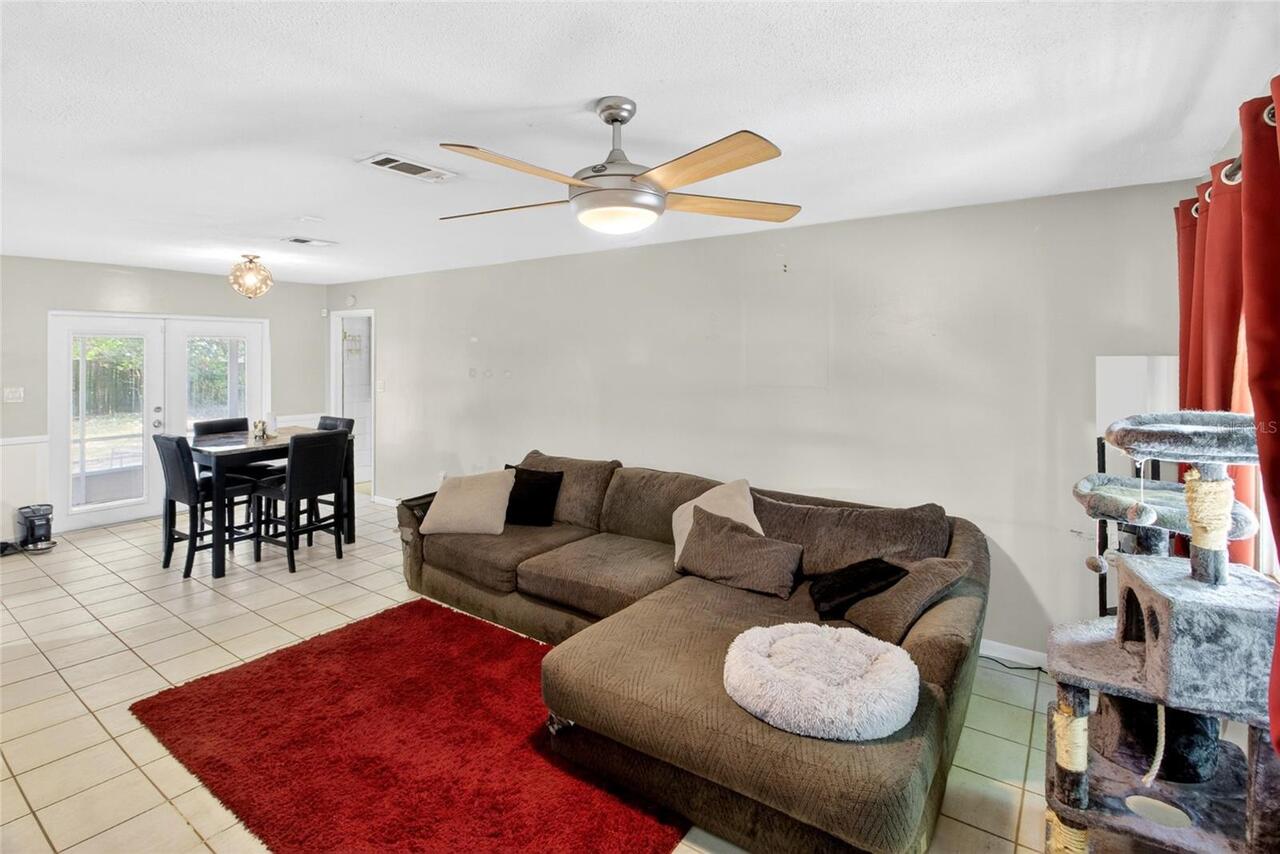 Listing Photo 8