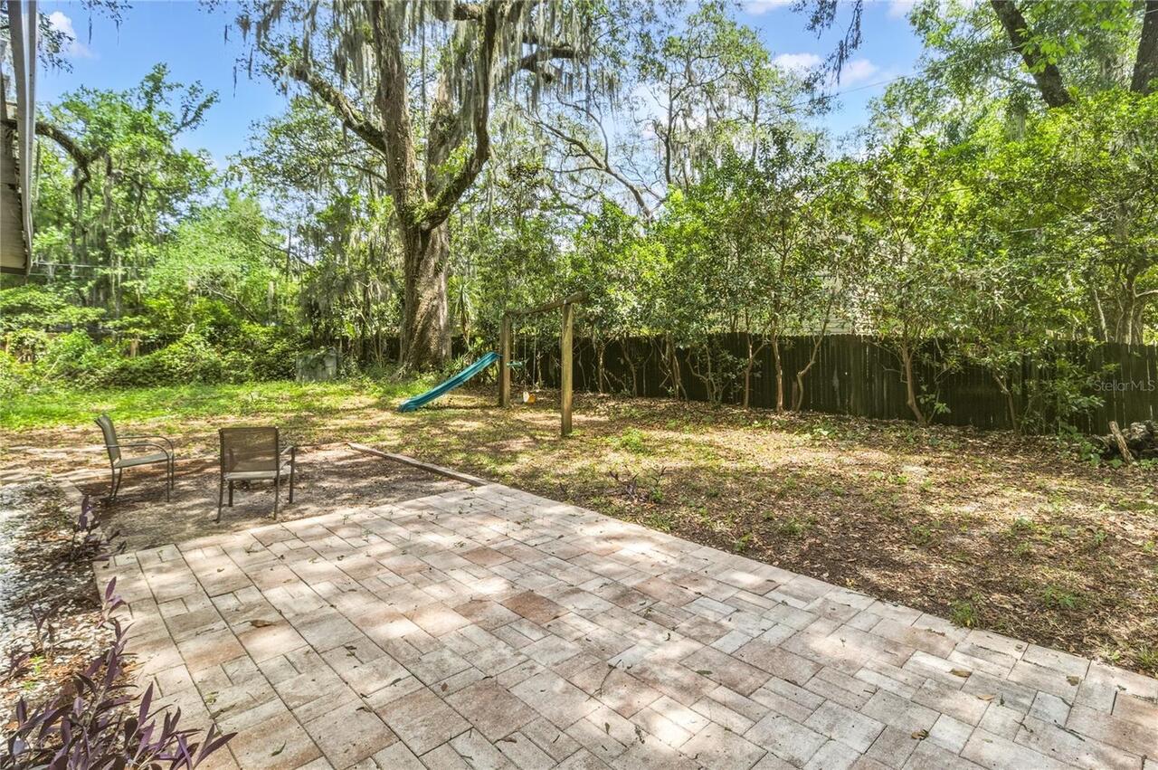 Listing Photo 17