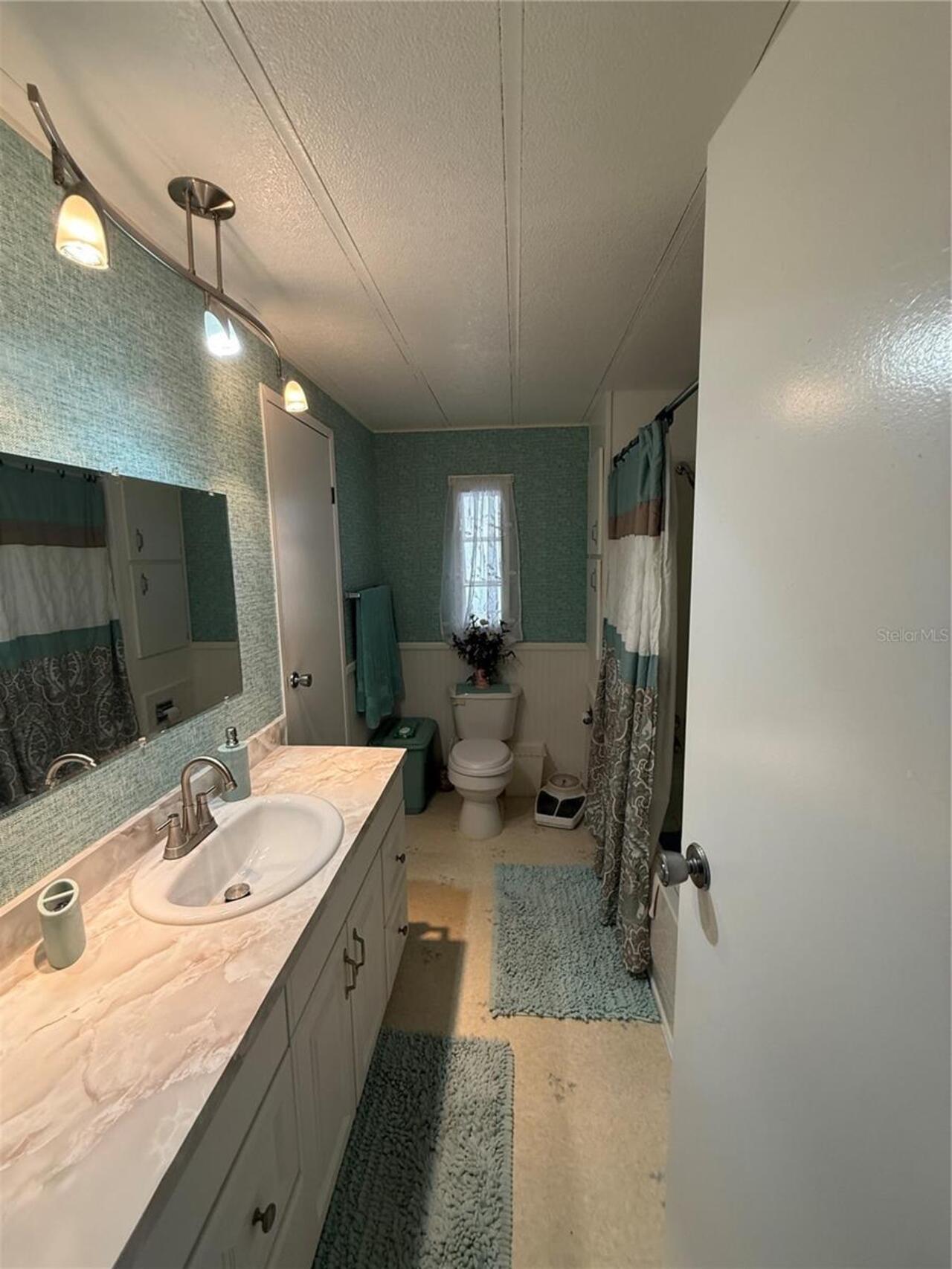 Listing Photo 11