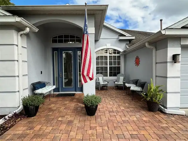 Listing Photo 8