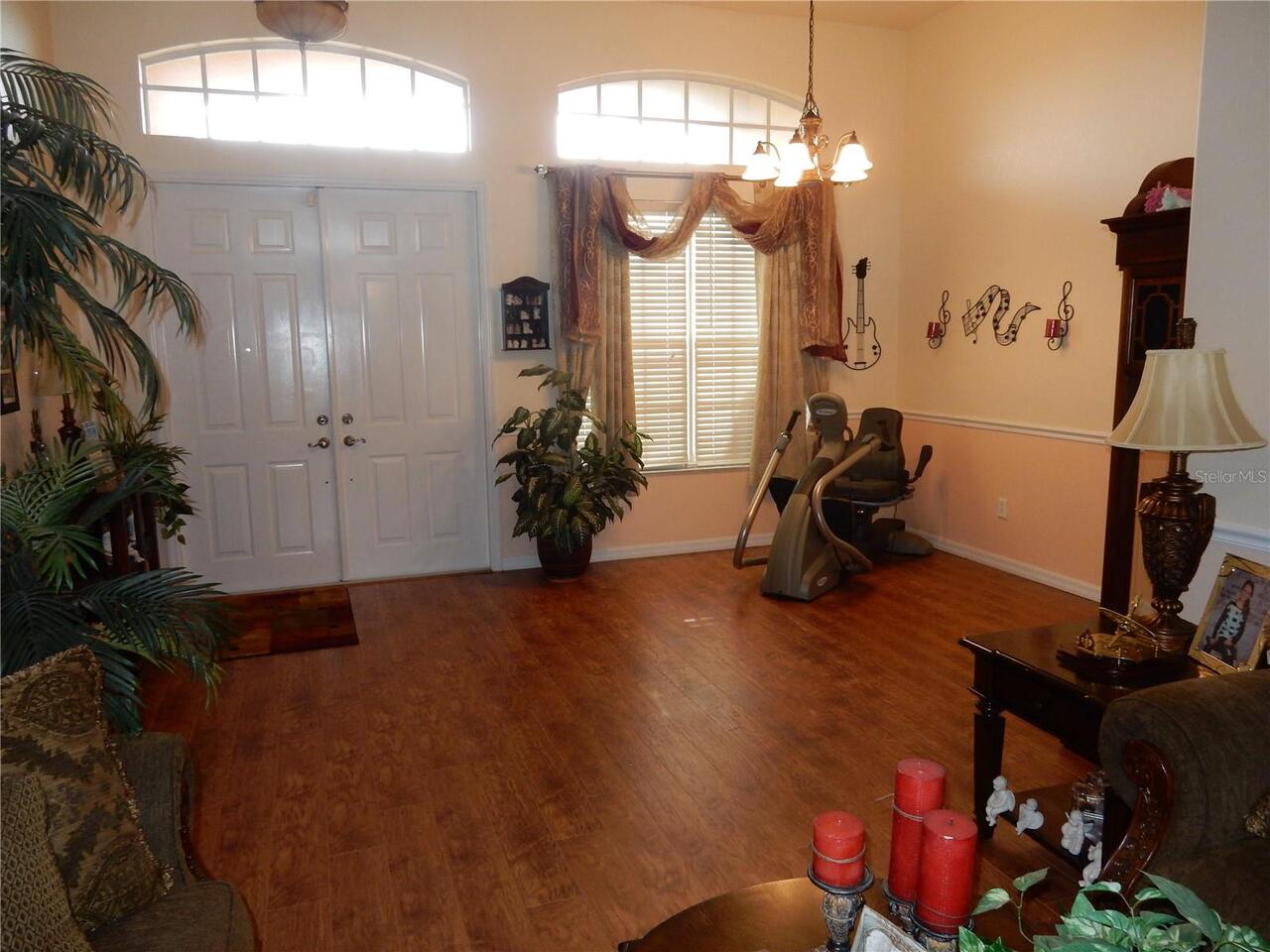 Listing Photo 14