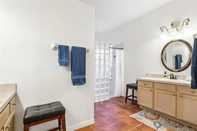 Listing Photo 21
