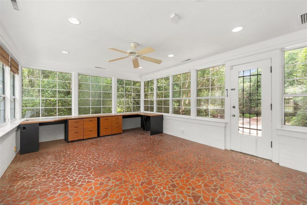 Listing Photo 17