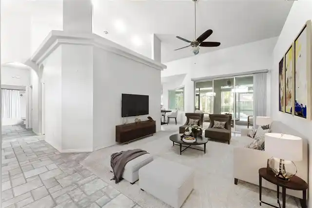 Listing Photo 6