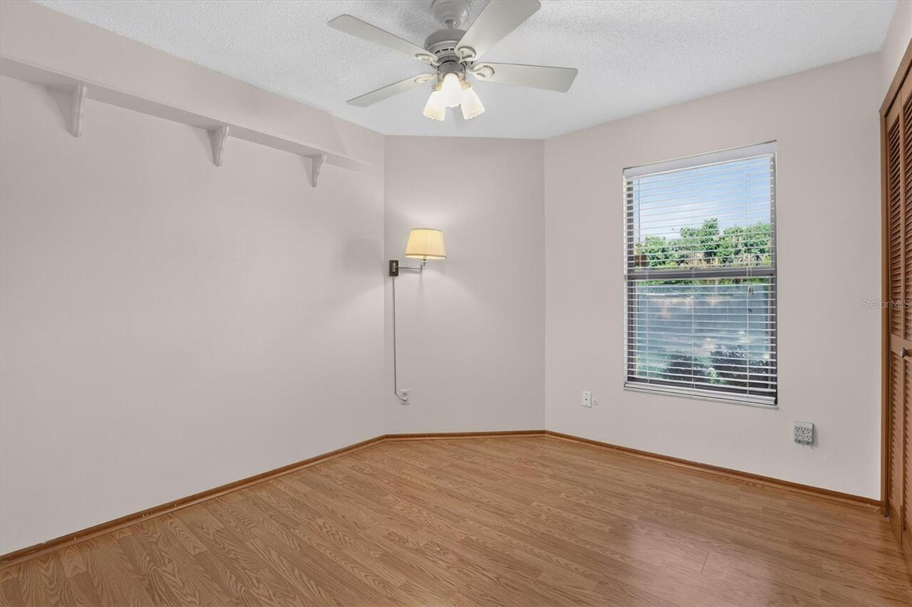 Listing Photo 17