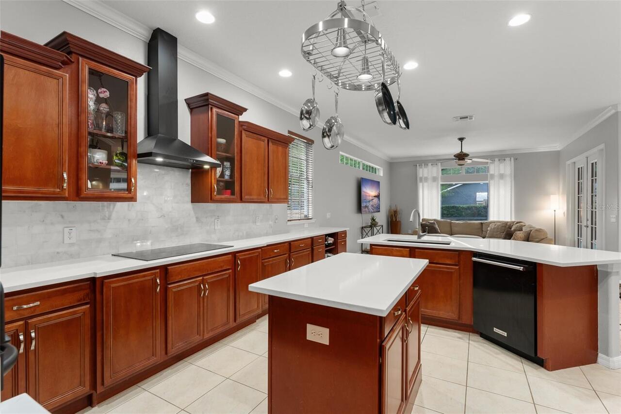 Listing Photo 10