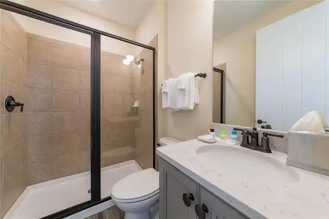 Listing Photo 17