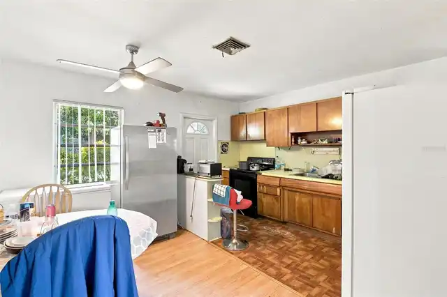 Listing Photo 15