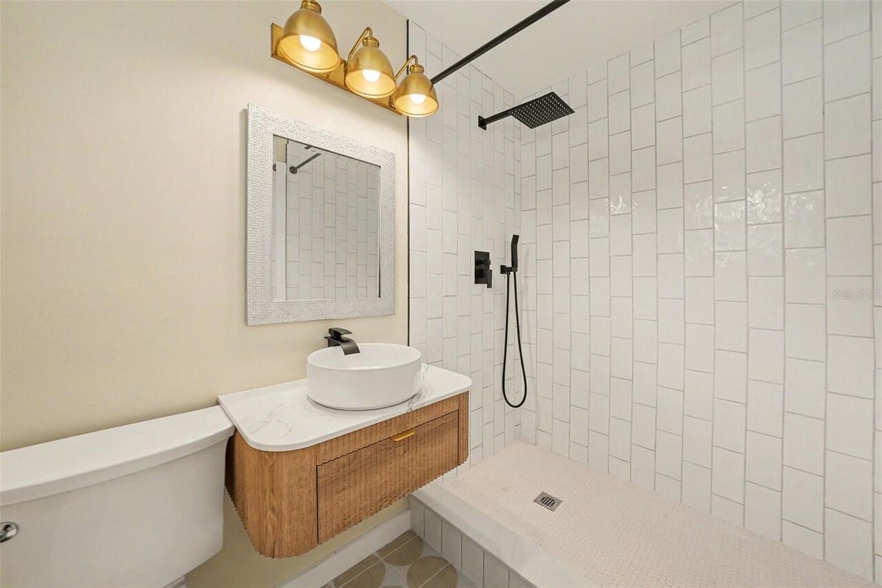 Listing Photo 20