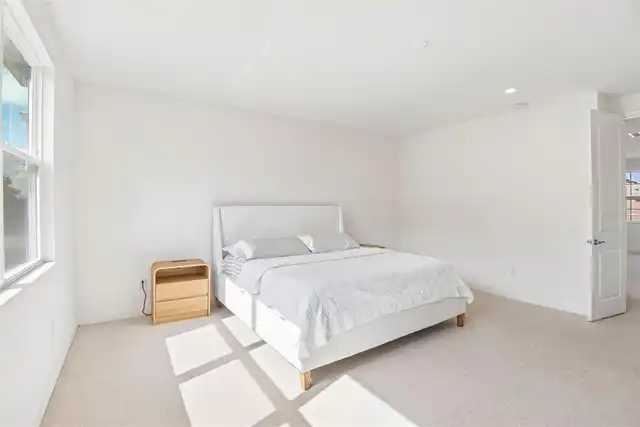Listing Photo 23