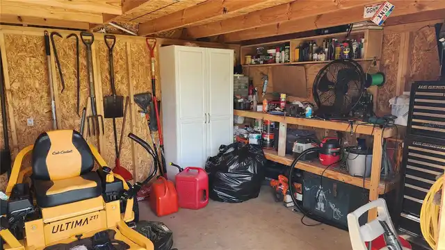 Listing Photo 16