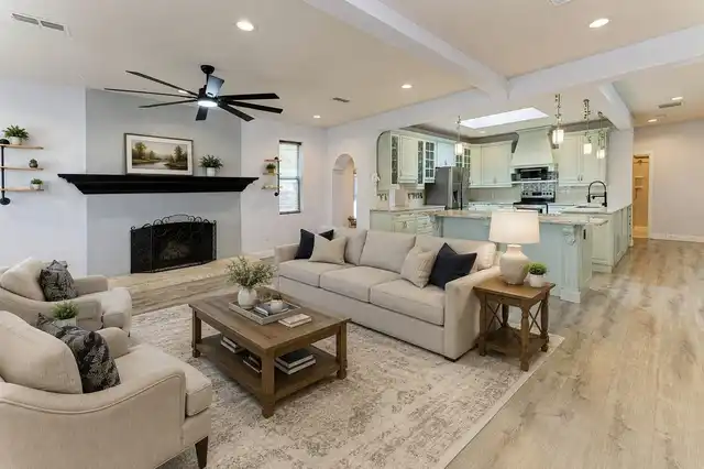 Listing Photo 15