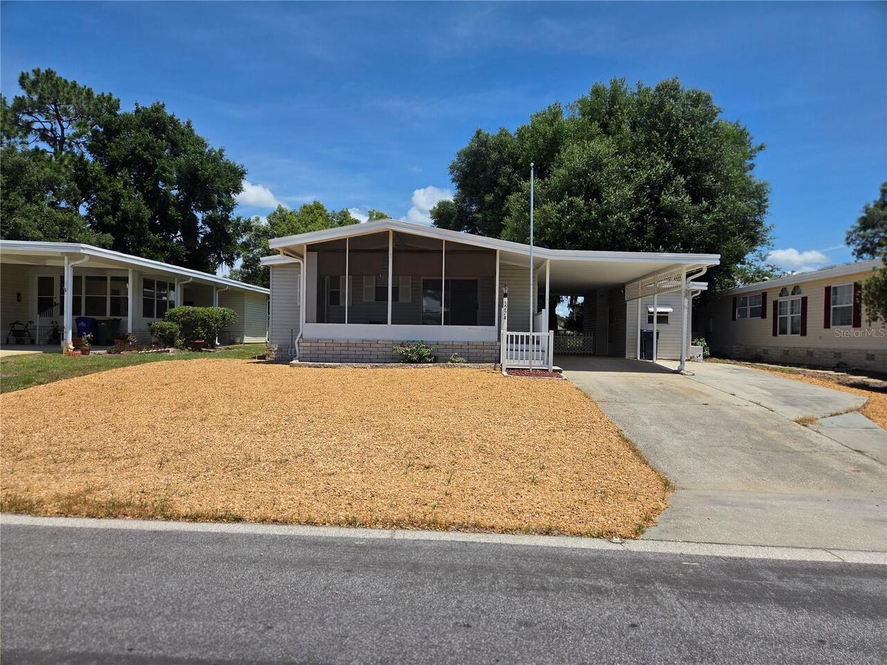 Tavares Real Estate