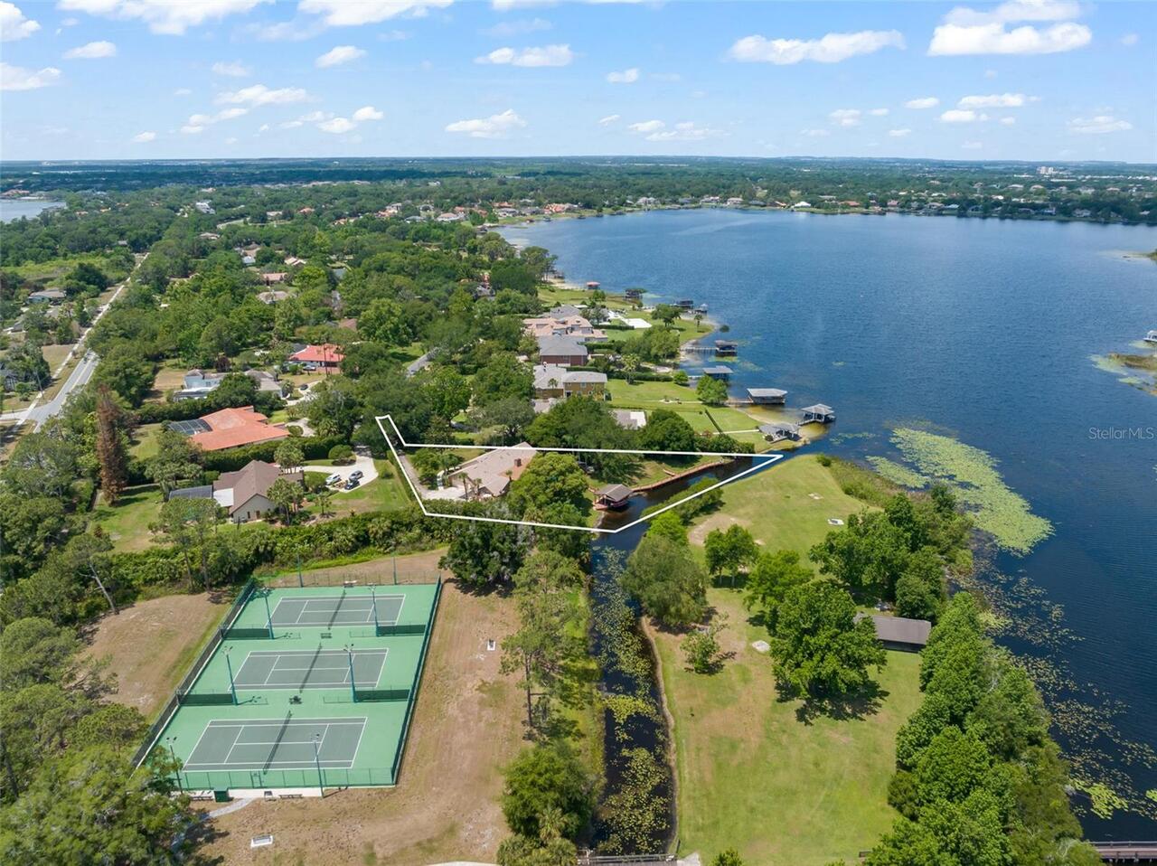 5BR, Home, 4BA, $1,999,000
Read More