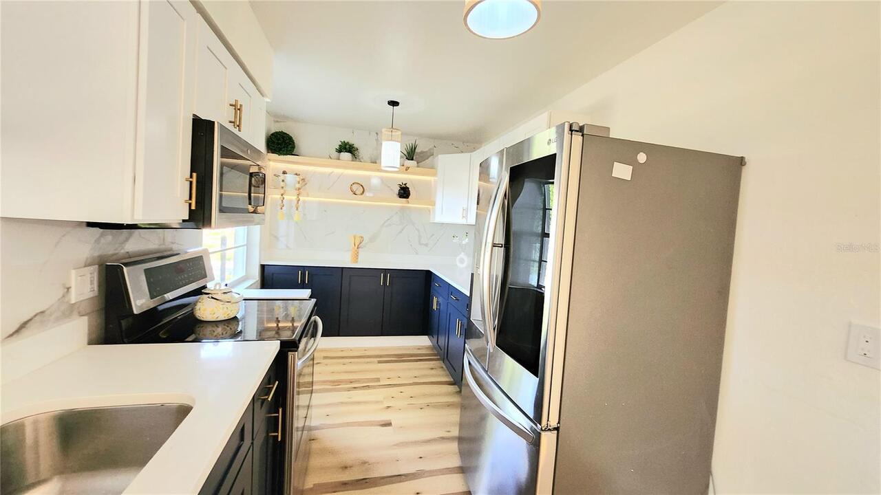 Listing Photo 8
