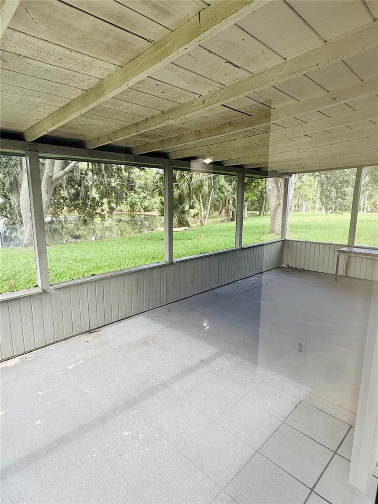 Listing Photo 9