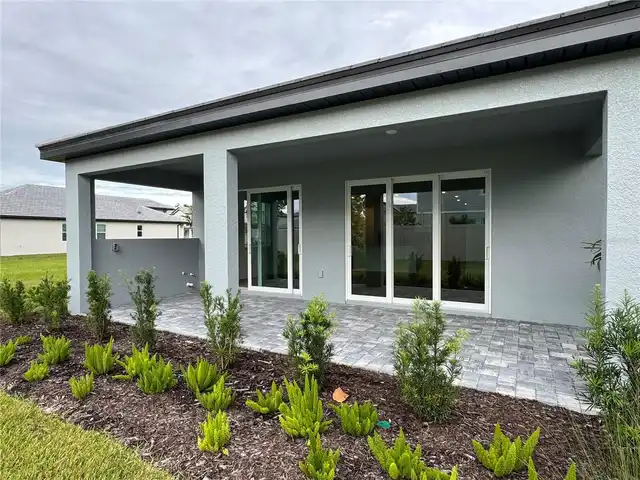 Listing Photo 10