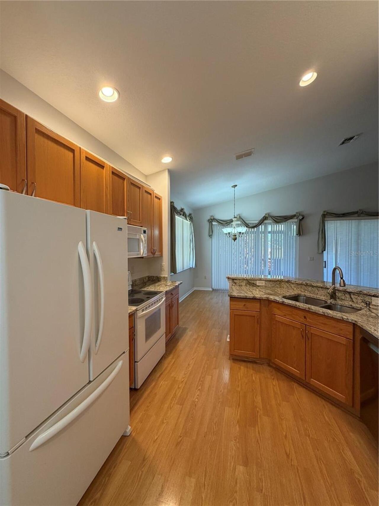 Listing Photo 28