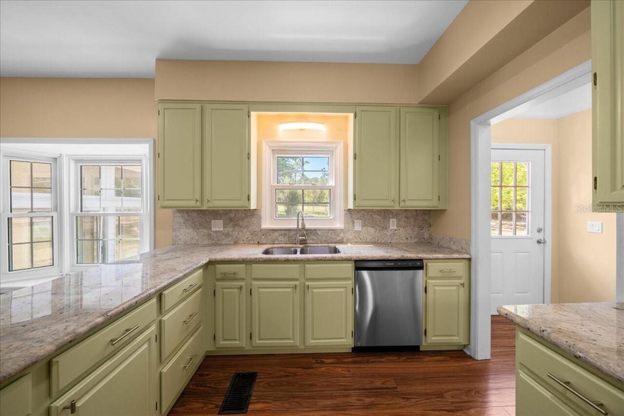 Listing Photo 19