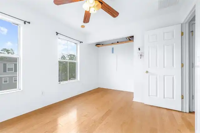 Listing Photo 34
