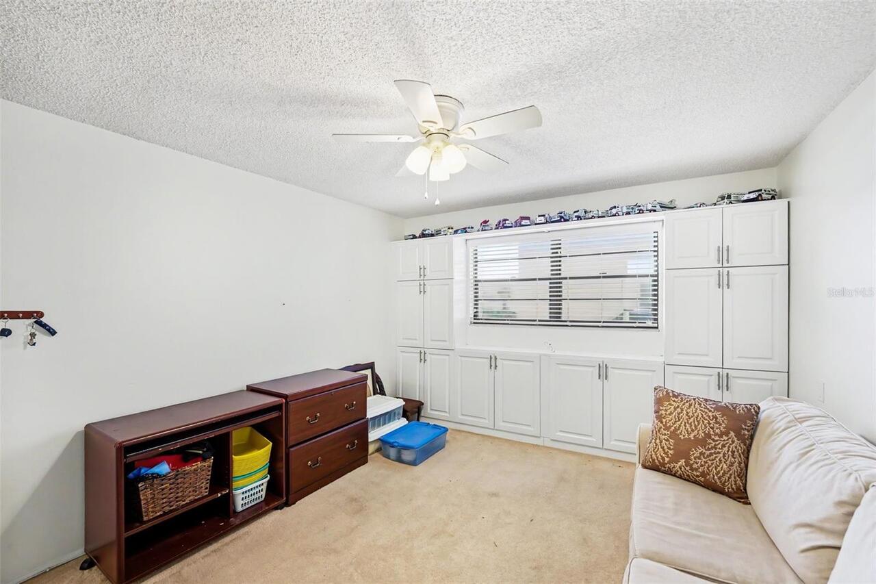 Listing Photo 11