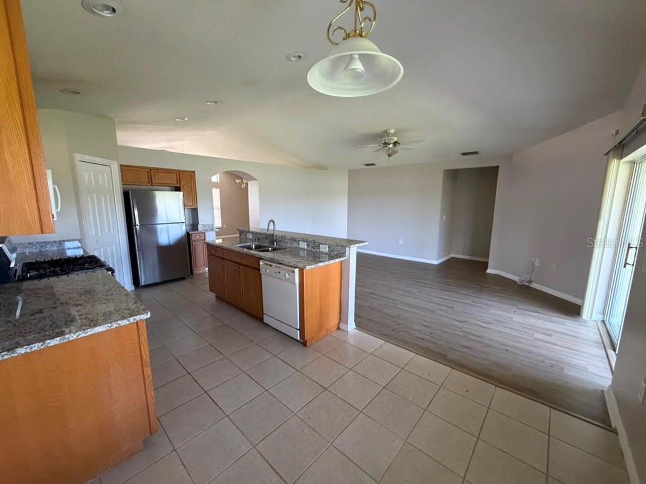 Listing Photo 16