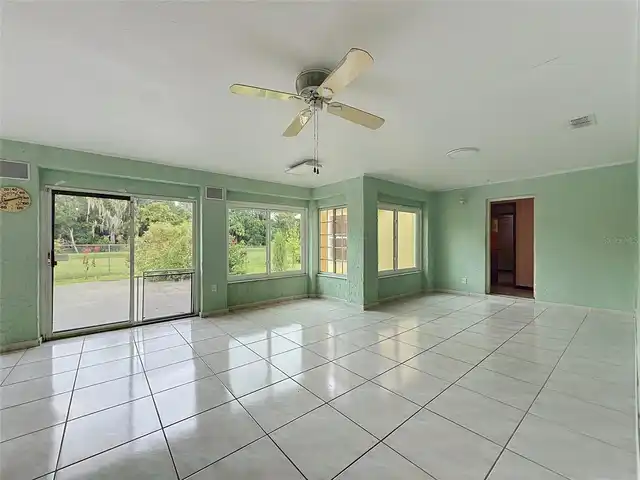 Listing Photo 38