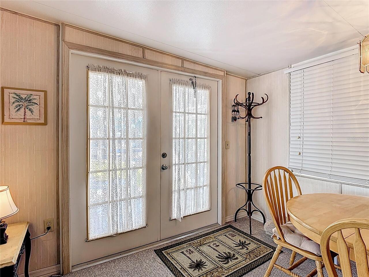 Listing Photo 11