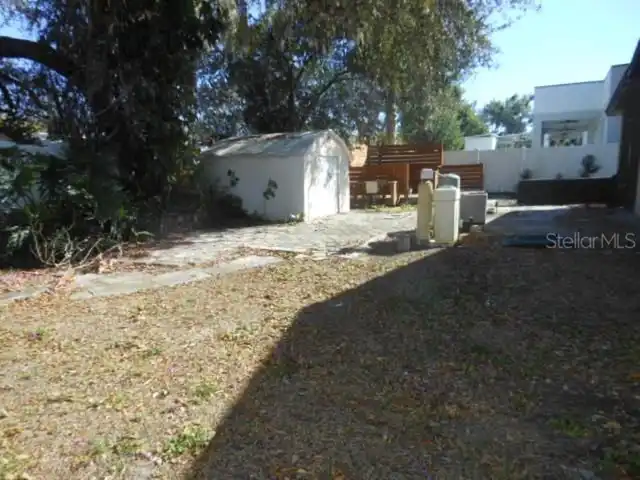 Listing Photo 12