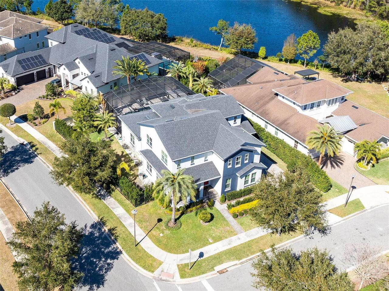 4BR, Home, 4BA, $1,800,000
Read More