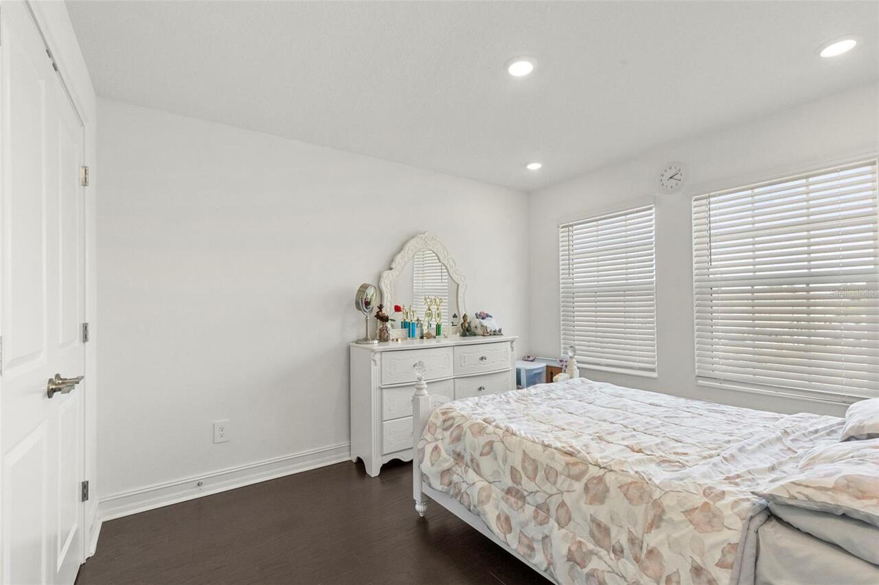 Listing Photo 28