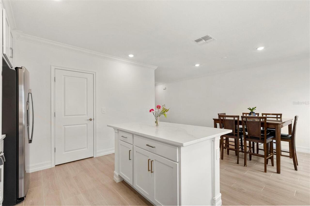 Listing Photo 42